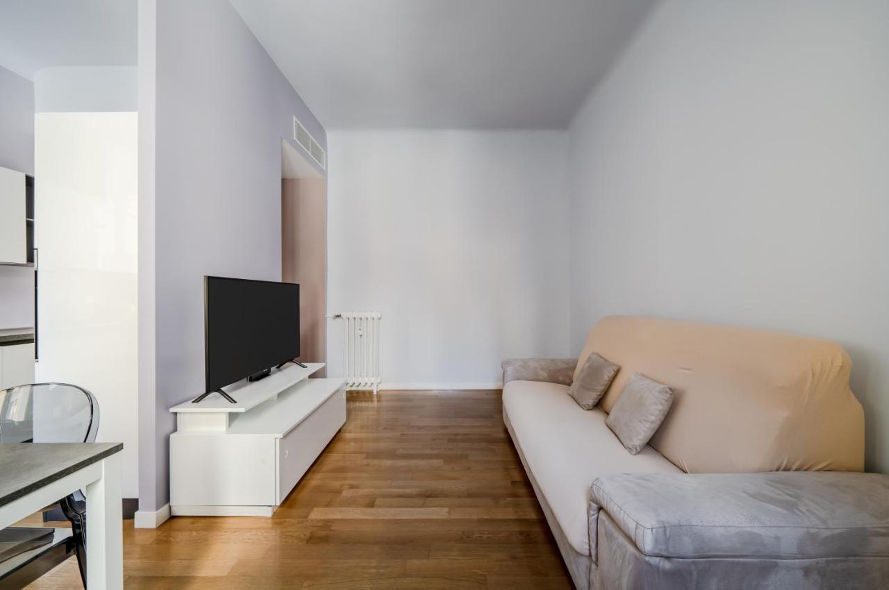 Lovely Apartment In Milano-Porta Romana W/ Balcony Екстер'єр фото